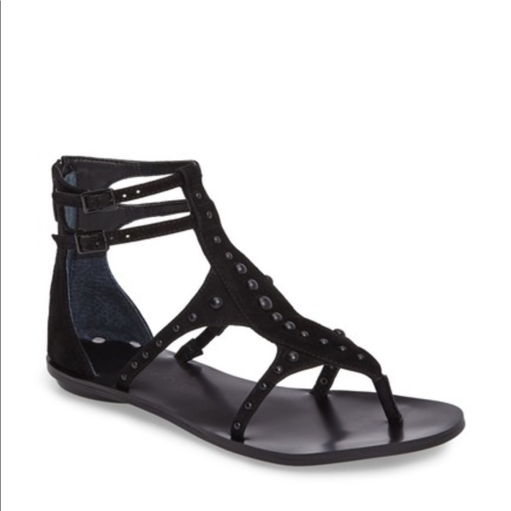 Gladiator-inspired leather/suede sandal Thong toe